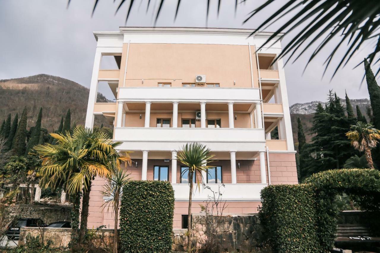 Old Gagra Hotel エクステリア 写真
