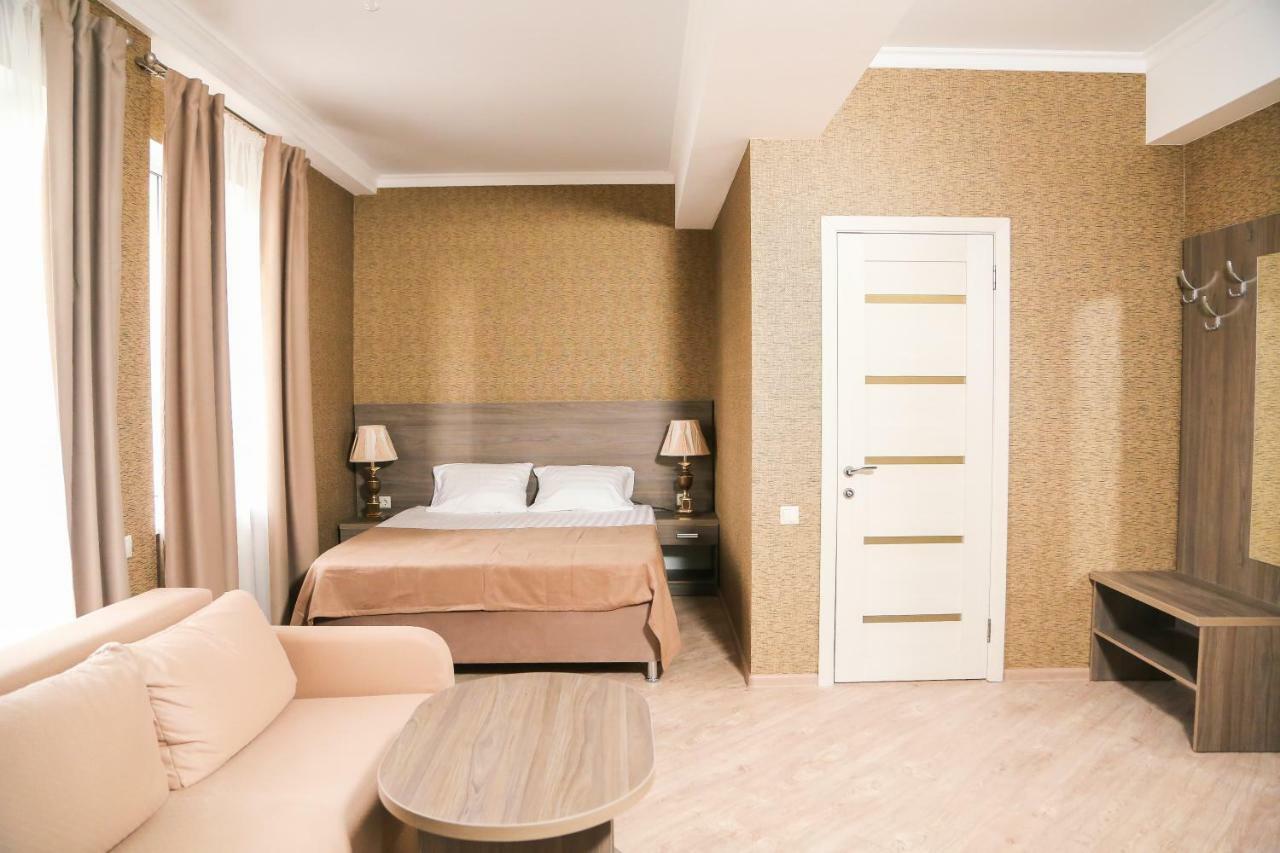 Old Gagra Hotel エクステリア 写真