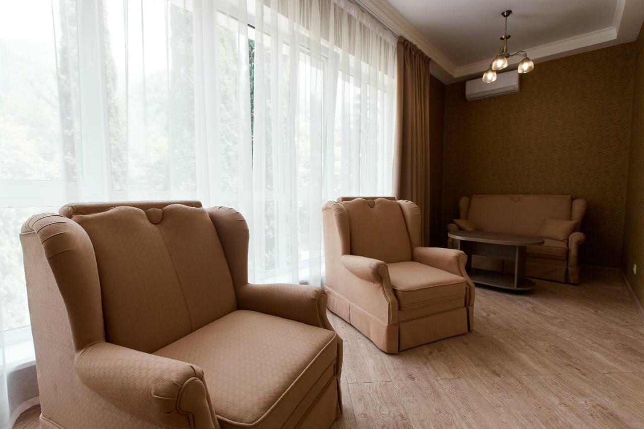 Old Gagra Hotel エクステリア 写真