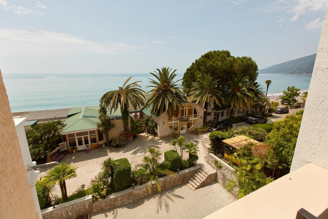 Old Gagra Hotel エクステリア 写真